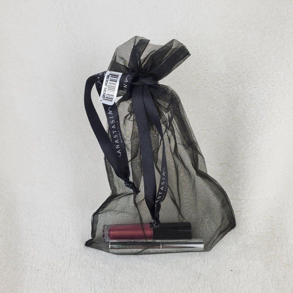 Anastasia Beverly Hills Lip Gloss Brow Gel Bag Set